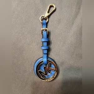 Michael kors  key chain bag logo